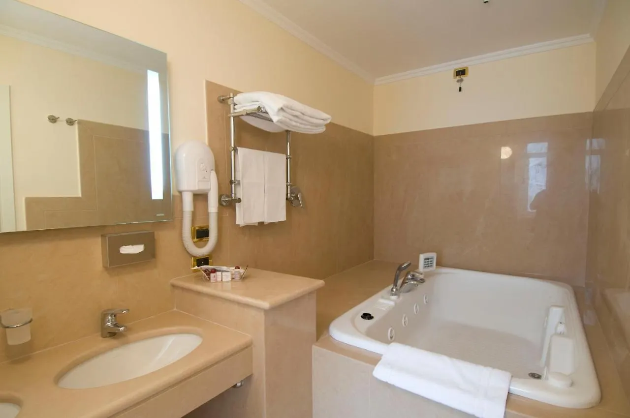 Grand Hotel Piazza Borsa Palermo 4*,